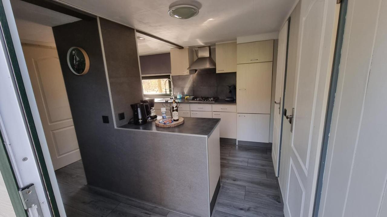 De Bonte Specht Hotel Hattemerbroek Bagian luar foto